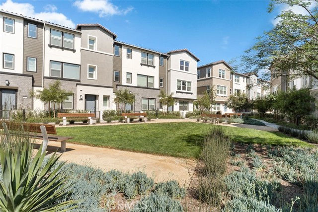 Detail Gallery Image 43 of 50 For 554 Catalonia, Lake Forest,  CA 92630 - 4 Beds | 4 Baths