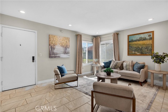 Detail Gallery Image 2 of 23 For 1000 S Citron #9,  Anaheim,  CA 92805 - 2 Beds | 2 Baths