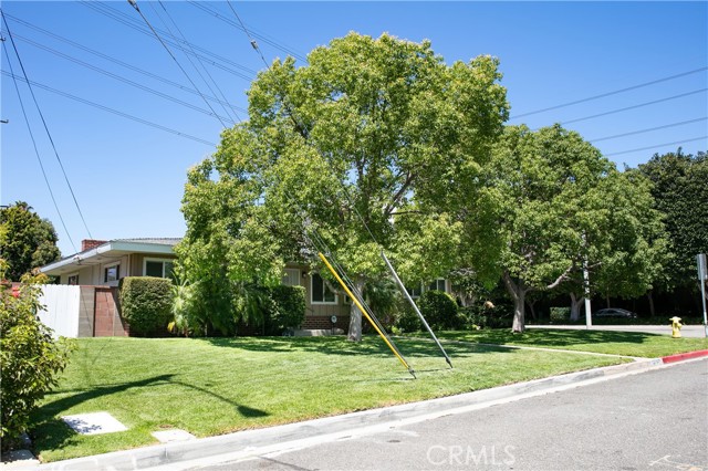 Detail Gallery Image 6 of 23 For 1203 W Laster Ave, Anaheim,  CA 92802 - 4 Beds | 2 Baths