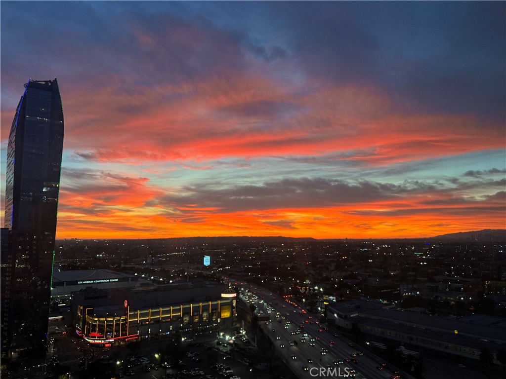 https://media.crmls.org/medias/d32e411d-8a3d-4cc9-a11c-2ccabe54504b.jpg?preset=X-Large