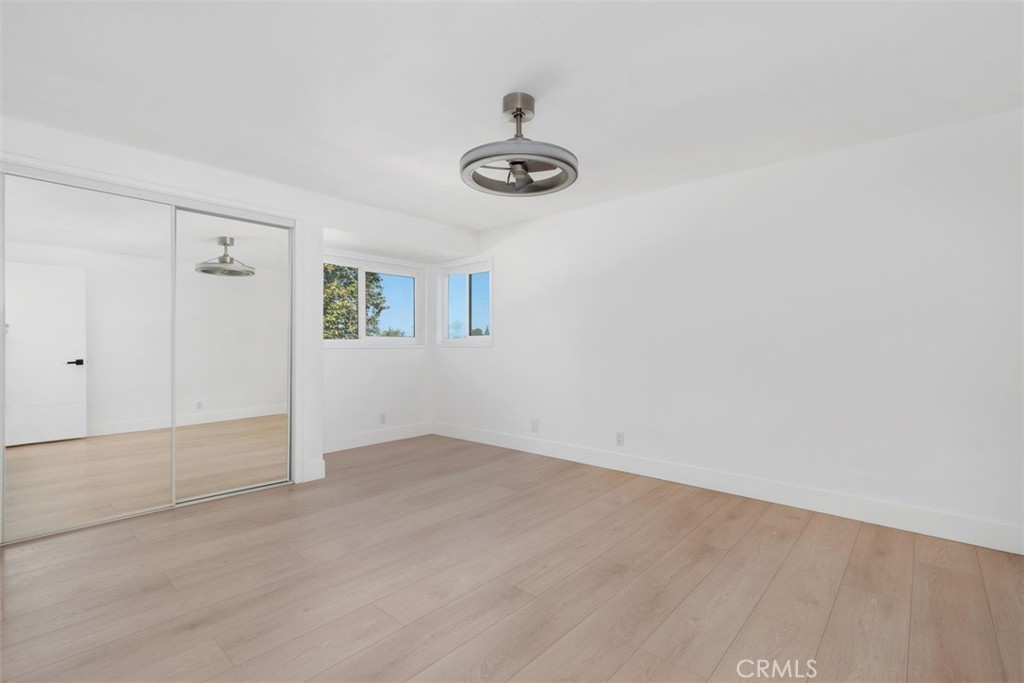 MLS #OC25261763 image #22