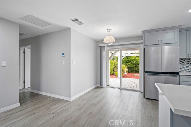 11338 Stevens Avenue, Culver City CA: https://media.crmls.org/medias/d32ff6c7-fff2-47f9-a6dc-6f5fb5e4cc0f.jpg