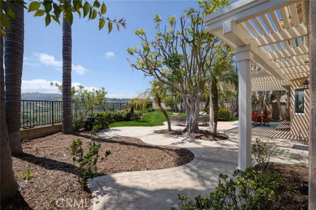 28361 Chat Drive, Laguna Niguel CA: https://media.crmls.org/medias/d330ce03-d371-4a10-933e-f60b5a1648f9.jpg