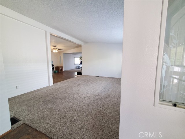 Detail Gallery Image 3 of 24 For 29021 Bouquet Canyon Rd #213,  Saugus,  CA 91350 - 3 Beds | 2 Baths