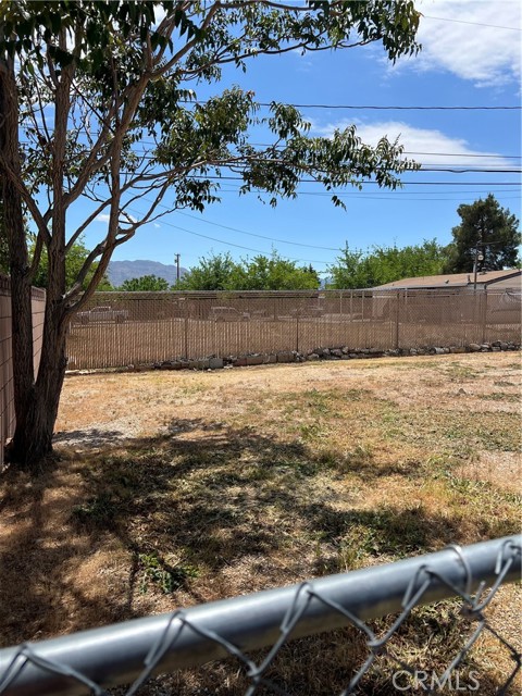 Detail Gallery Image 8 of 10 For 19093 Monterey St, Hesperia,  CA 92345 - 3 Beds | 2 Baths