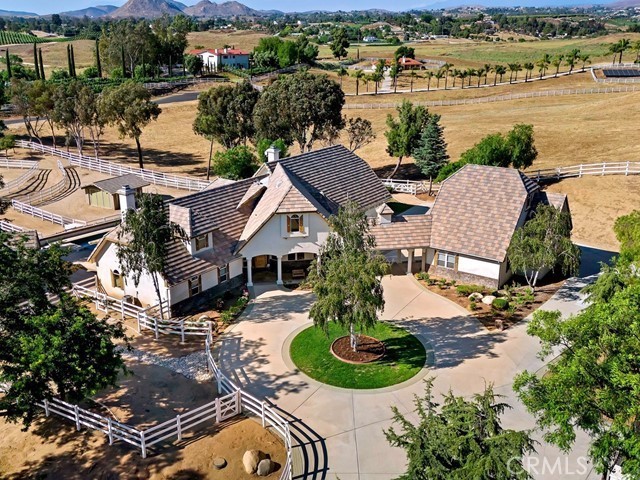 Detail Gallery Image 4 of 67 For 36410 Calle Puerta Bonita, Temecula,  CA 92592 - 5 Beds | 4/2 Baths