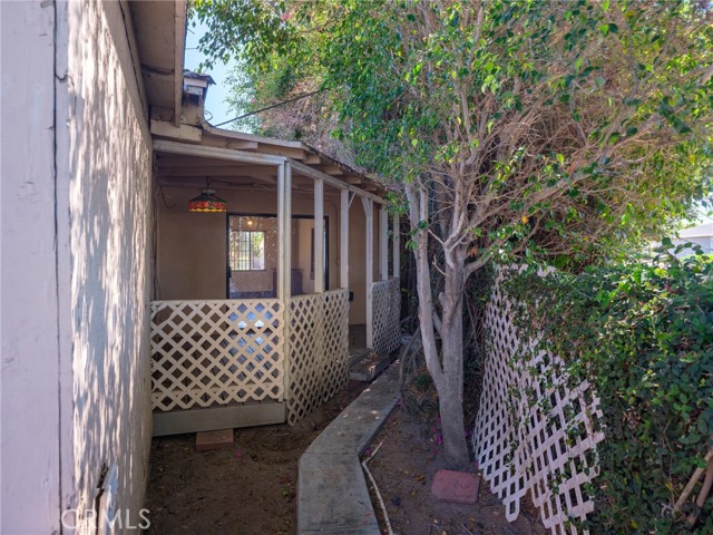 22933 Kent Avenue photo 33