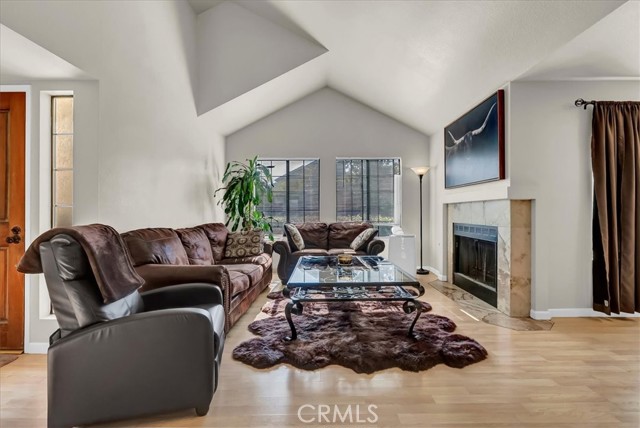 Detail Gallery Image 4 of 43 For 915 Moran Ct, Paso Robles,  CA 93446 - 3 Beds | 2 Baths
