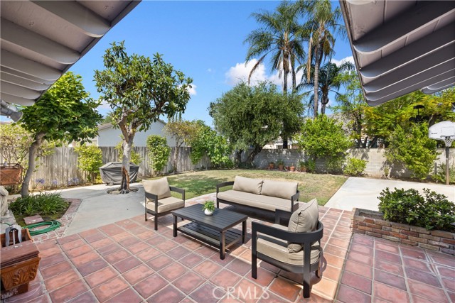 1234 S 5th Avenue, Arcadia CA: https://media.crmls.org/medias/d33238b7-fcbd-4998-9b2f-d64fc5629354.jpg