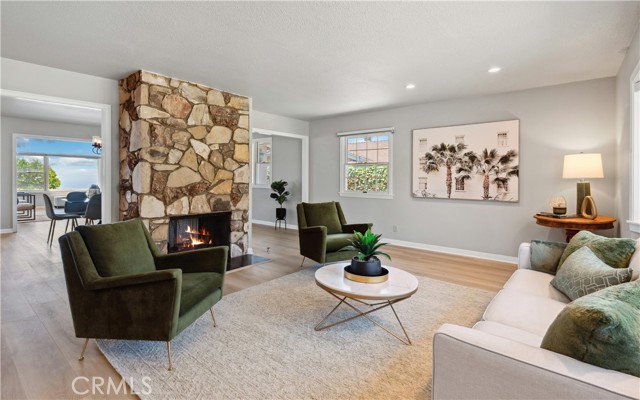 3316 Narino Drive, Rancho Palos Verdes CA: https://media.crmls.org/medias/d332cb06-2832-4c80-af1f-277190bef630.jpg