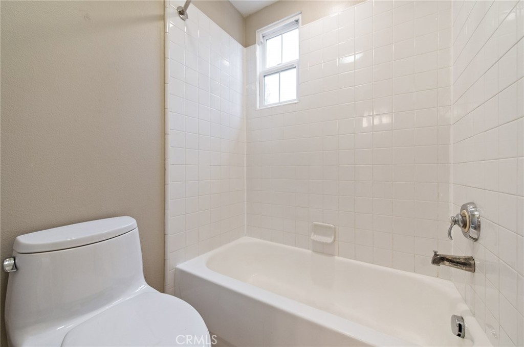 MLS #OC25261172 image #28