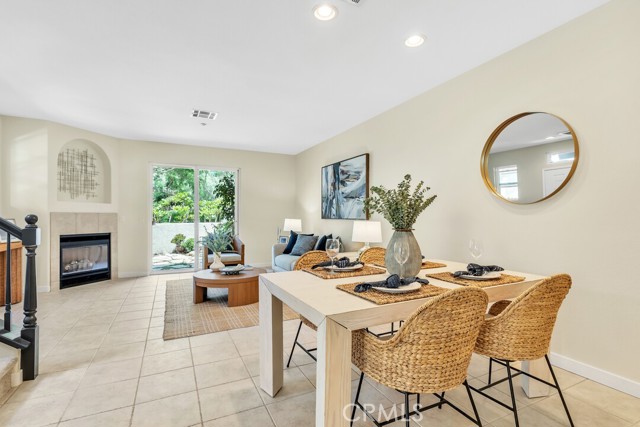6118 Citracado Circle, Carlsbad CA: https://media.crmls.org/medias/d3346b91-5c6e-4059-a4ac-a86170736e35.jpg