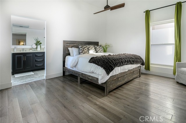 20121 Bushard Street, Huntington Beach CA: https://media.crmls.org/medias/d335e7bd-19c9-4b8d-978e-01806860c71a.jpg