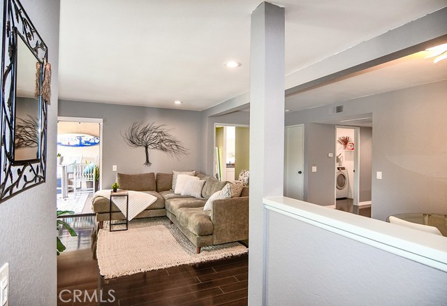 Detail Gallery Image 8 of 45 For 16551 Grunion Lane #204,  Huntington Beach,  CA 92649 - 2 Beds | 2 Baths