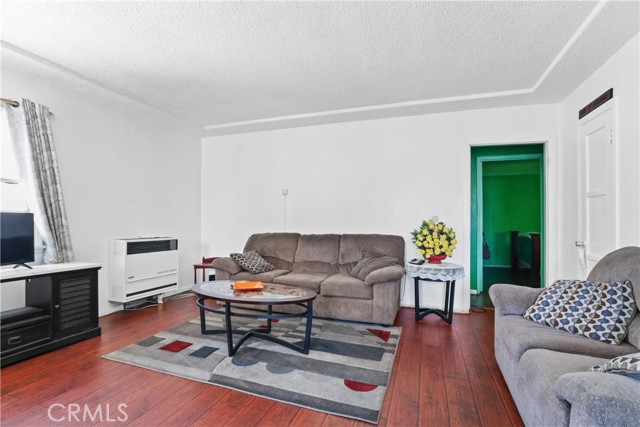 Image 3 for 10722 Hickory St, Los Angeles, CA 90059