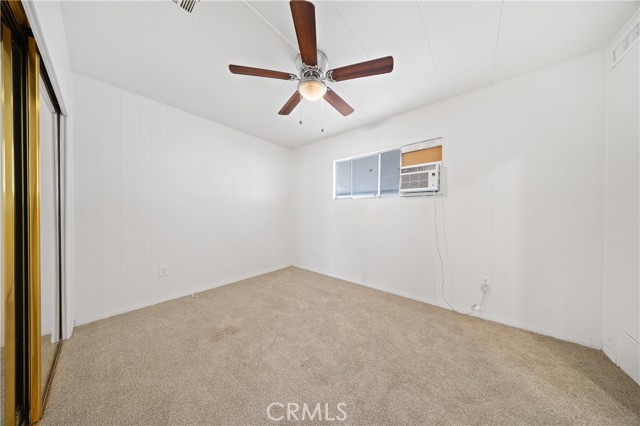 1895 W Devonshire Avenue, Hemet CA: https://media.crmls.org/medias/d336b06c-a213-4744-862e-618efcf65de6.jpg