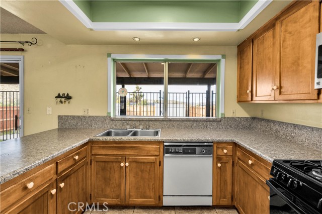 Detail Gallery Image 12 of 47 For 58116 Desert Gold Dr, Yucca Valley,  CA 92284 - 3 Beds | 2 Baths