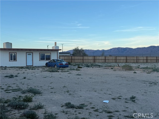 Detail Gallery Image 4 of 7 For 81818 Carey, Twentynine Palms,  CA 92277 - 2 Beds | 1 Baths