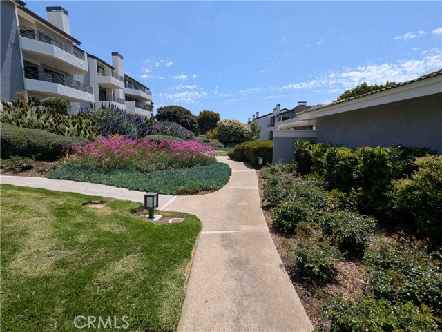 Detail Gallery Image 8 of 55 For 270 Cagney Ln #308,  Newport Beach,  CA 92663 - 2 Beds | 2 Baths