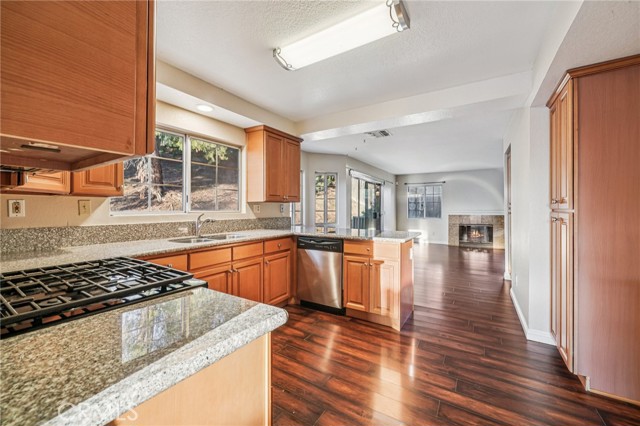 25646 Javier Place, Moreno Valley CA: https://media.crmls.org/medias/d3391acc-3f85-4c30-9aad-8c0a7209c747.jpg