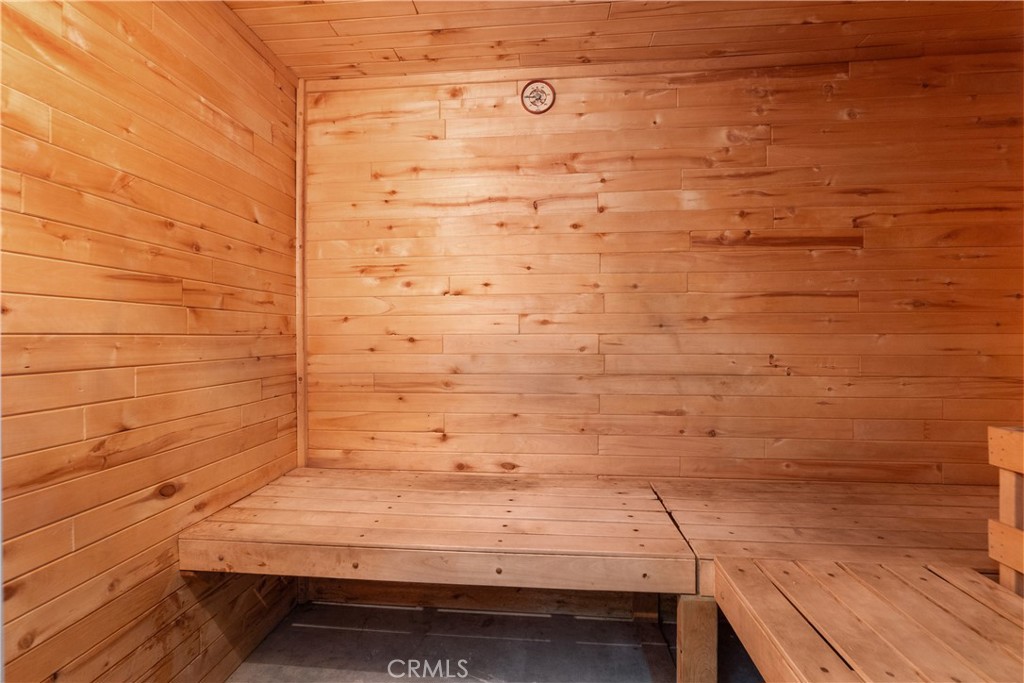 https://media.crmls.org/medias/d3392369-cb93-482b-ba58-fb08685d059e.jpg?preset=X-Large