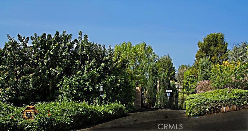 https://media.crmls.org/medias/d3394758-a6df-4f26-a438-759d04ee9d50.jpg?preset=X-Large