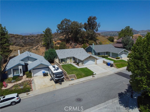 Image 3 of 39 For 27763 Sequoia Glen Drive