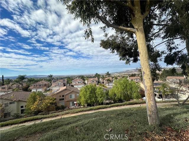 Detail Gallery Image 30 of 31 For 17 Los Platillos, Rancho Santa Margarita,  CA 92688 - 3 Beds | 2/1 Baths