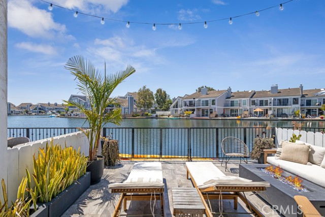 3682 Montego Drive, Huntington Beach CA: https://media.crmls.org/medias/d33a5c27-c5c4-4f89-ba75-ee0d3342da24.jpg