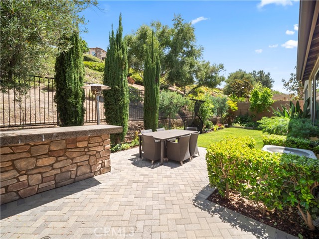 Detail Gallery Image 11 of 30 For 20365 Chianti Court, Yorba Linda,  CA 92886 - 3 Beds | 3/1 Baths