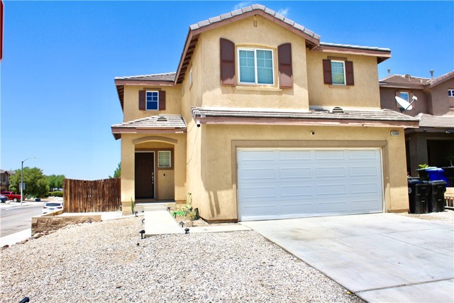 Detail Gallery Image 2 of 16 For 13108 Solar Bay Ln, Victorville,  CA 92394 - 4 Beds | 2/1 Baths