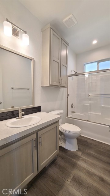 2139 E 4th Street, Ontario CA: https://media.crmls.org/medias/d33ab75c-aa2e-4cdb-8623-81b2ced06e90.jpg