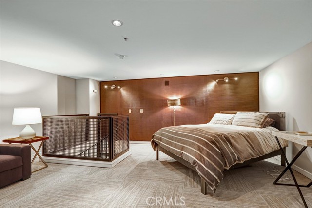 350 W Ash Street, San Diego CA: https://media.crmls.org/medias/d33abce5-747f-4e33-a6ea-a9148b38d034.jpg