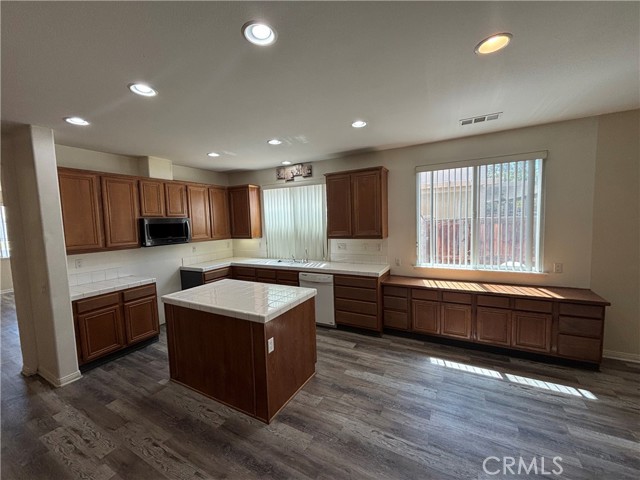 1896 Meridian Street, San Jacinto CA: https://media.crmls.org/medias/d33ac5dd-ddc9-4ae4-9989-bf5a48056353.jpg