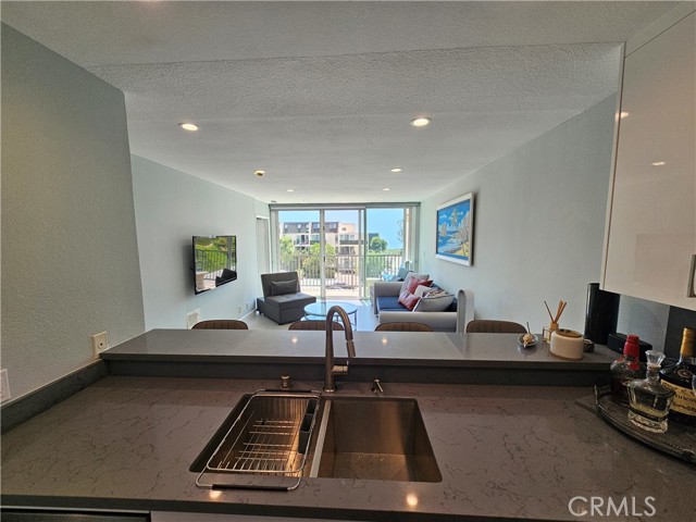 Detail Gallery Image 4 of 25 For 23901 Civic Center Way #353,  Malibu,  CA 90265 - 2 Beds | 2 Baths