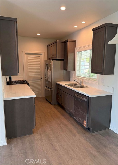 3319 Avalon Street, Jurupa Valley CA: https://media.crmls.org/medias/d33b9760-39cd-4460-80ac-7ca414e973b9.jpg