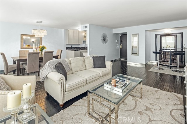 Detail Gallery Image 18 of 26 For 1121 N Olive Dr #209,  West Hollywood,  CA 90069 - 2 Beds | 2 Baths