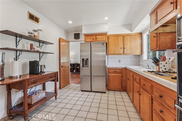 Detail Gallery Image 14 of 50 For 5801 Repetto Ave, East Los Angeles,  CA 90022 - 3 Beds | 1/1 Baths