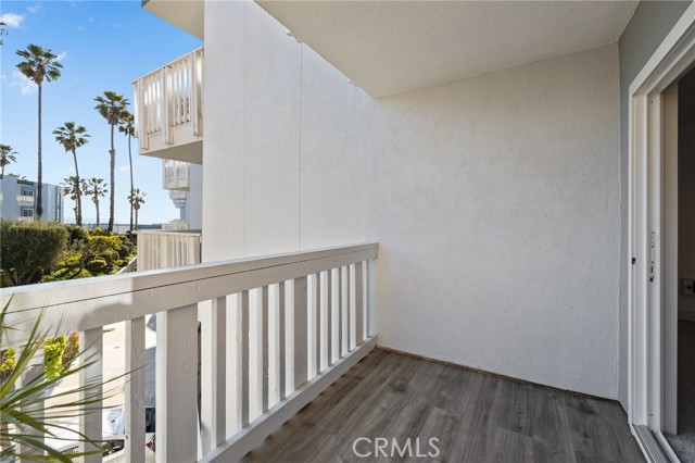 610 The Village, Redondo Beach, California 90277, ,Residential,Sold,The Village,SB22043671