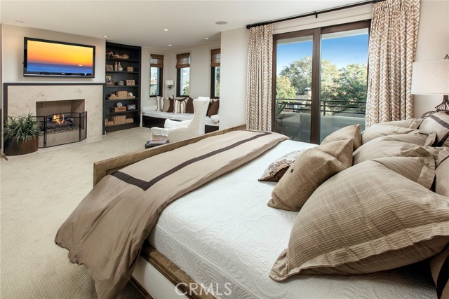 Detail Gallery Image 13 of 35 For 303 Poinsettia Ave, Corona Del Mar,  CA 92625 - 4 Beds | 3/1 Baths