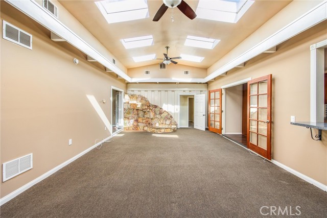 Detail Gallery Image 16 of 41 For 902 E 11th St, Beaumont,  CA 92223 - 4 Beds | 2 Baths