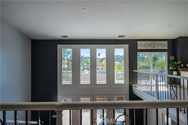 Detail Gallery Image 14 of 73 For 23001 Blue Bird Dr, Canyon Lake,  CA 92587 - 4 Beds | 4 Baths