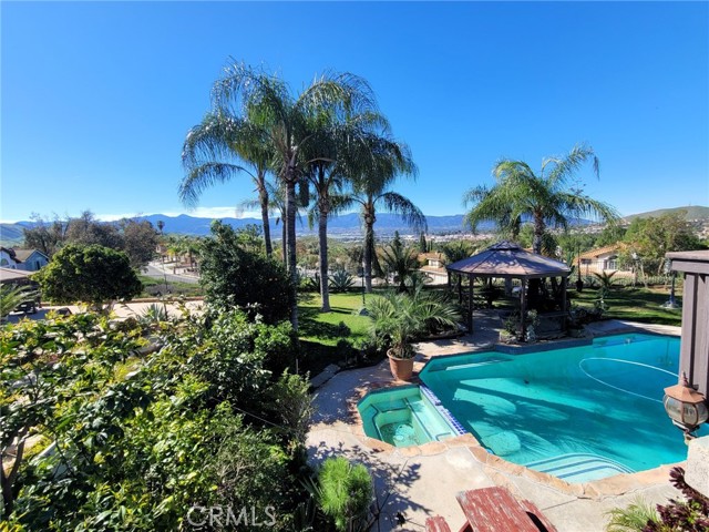 Image 18 of 30 For 560 Calhoun Street