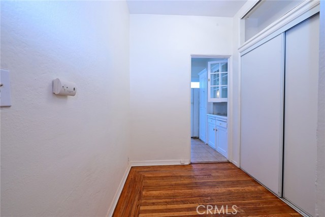902 S Marengo Avenue, Pasadena CA: https://media.crmls.org/medias/d33f0f49-c958-49ed-8f92-4e43ccbba241.jpg