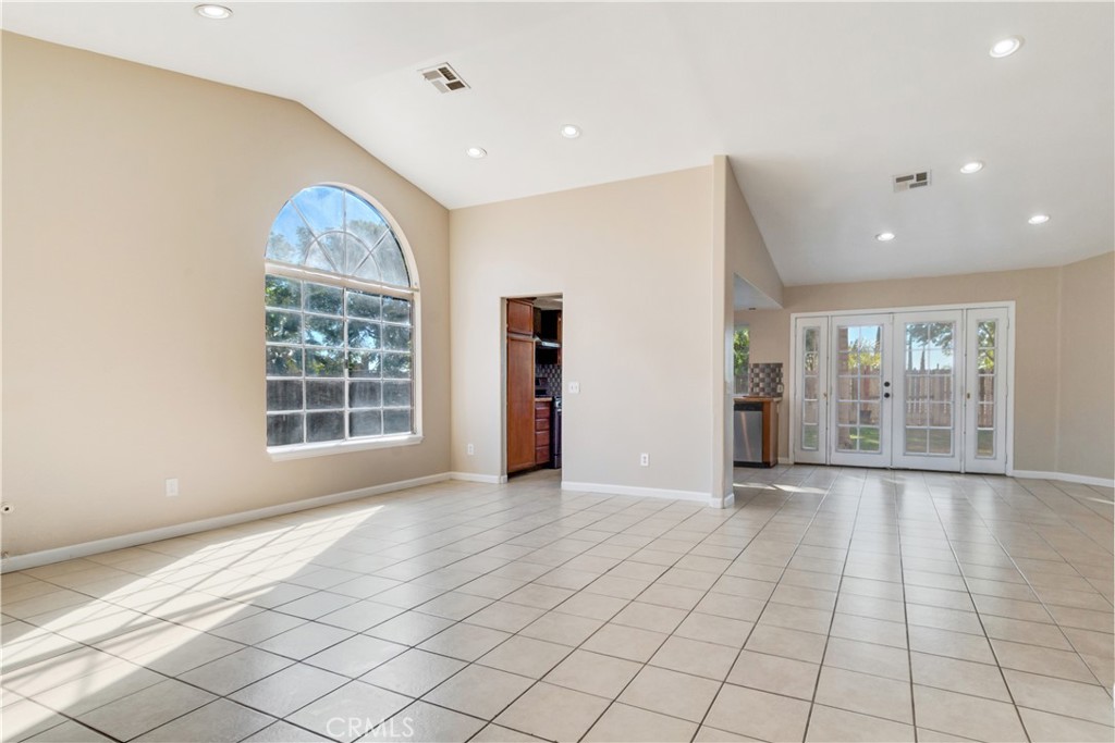 MLS #OC25274996 image #6