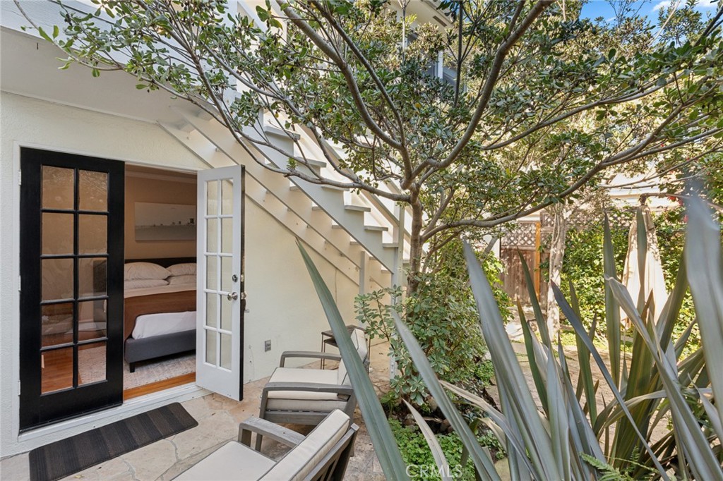 413 Dahlia Avenue #B