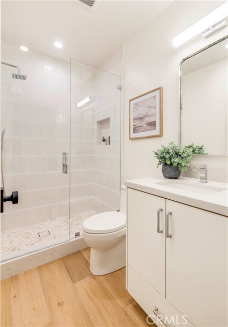 Detail Gallery Image 41 of 46 For 1759 Glenneyre St, Laguna Beach,  CA 92651 - 5 Beds | 5/1 Baths