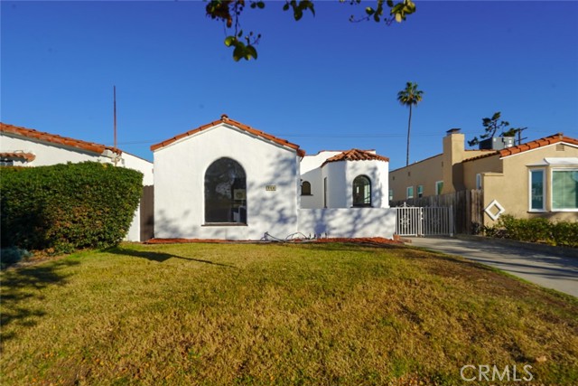 Detail Gallery Image 4 of 37 For 7806 S Denker Ave, Los Angeles,  CA 90047 - 2 Beds | 2 Baths