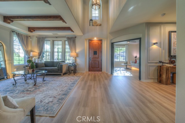 Detail Gallery Image 8 of 73 For 37775 via Baya, Murrieta,  CA 92562 - 5 Beds | 4 Baths