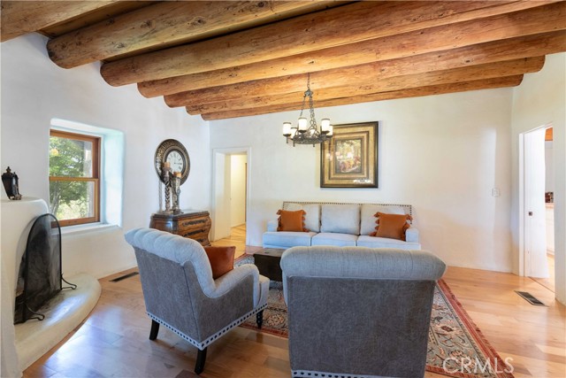 1615 Halsey Street, Redlands CA: https://media.crmls.org/medias/d342910f-fac7-4f27-b006-269f9efacba7.jpg
